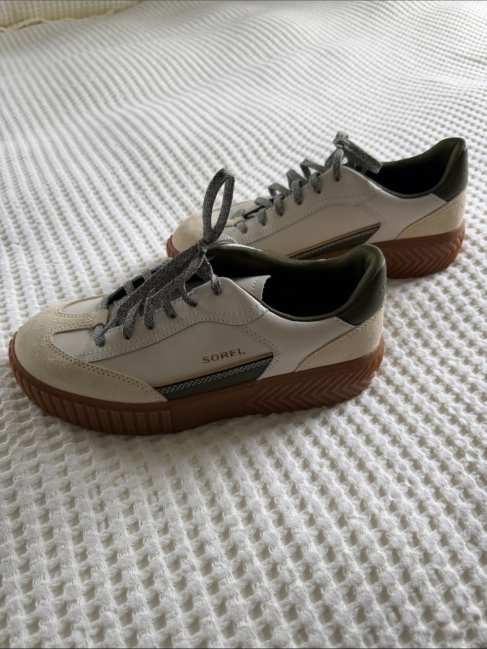 Sorel women’s  Cream, Brown & Olive Low-Top Sneakers